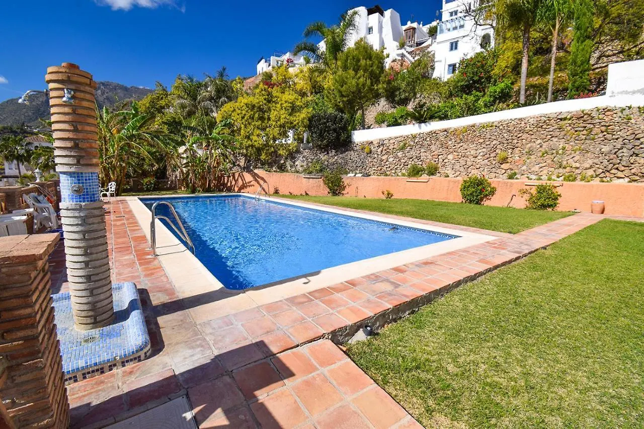 Casa Clara, Frigiliana 2 Bedroom Apartment With Communal Pool Hansonholiday Rentals