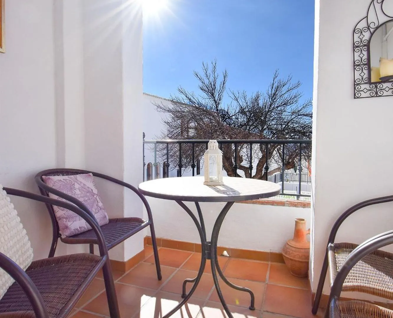 Casa Clara, Frigiliana 2 Bedroom Apartment With Communal Pool Hansonholiday Rentals